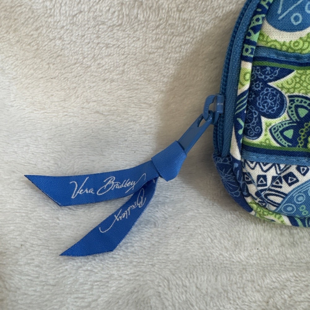 Vera Bradley Wristlet Coin Purse Wallet Zip Pouch Blue‎ Green Floral - Picture 2 of 9